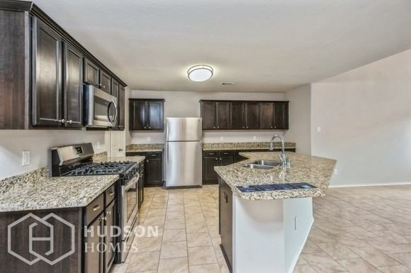 23247 Gallanda Dr - Photo 5 of 18