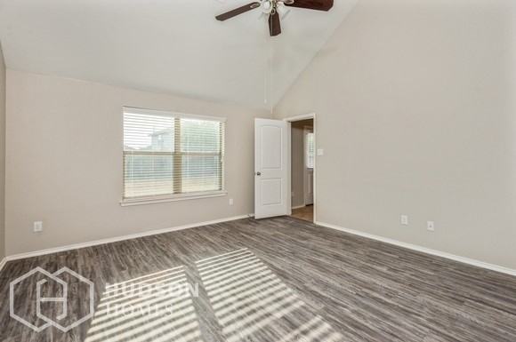 23247 Gallanda Dr - Photo 6 of 18