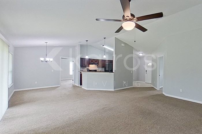 5623 Nw 55th Ave - Photo 4 of 26