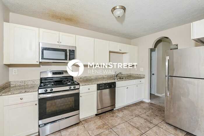 680 Compton Ln - Photo 5 of 15