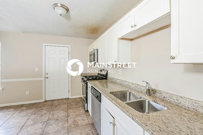680 Compton Ln - Photo 6 of 15