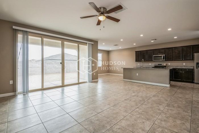 30151 W Clarendon Ave - Photo 7 of 32