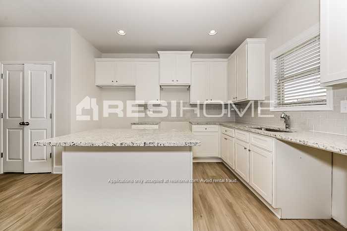 509 Fiery Warbler St - Photo 2 of 18