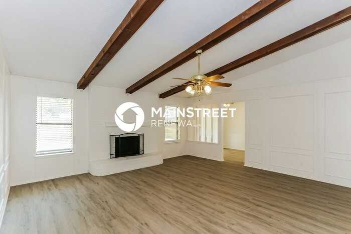 2710 Partridge Ave - Photo 2 of 15