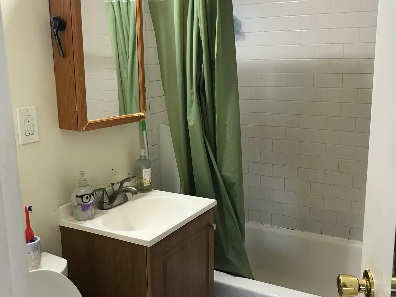 220 Central St #7 - Photo 5 of 5