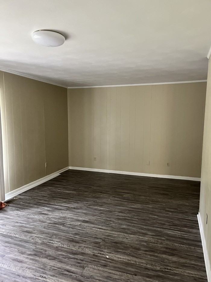 423 Poinciana Ave - Photo 4 of 9