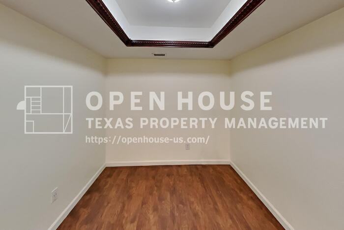 5045 Thompson Dr - Photo 7 of 21