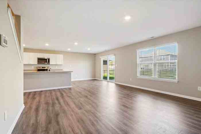 688 Marsh Aster Dr - Photo 2 of 34