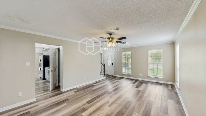 105 Berryhill Cir - Photo 6 of 34