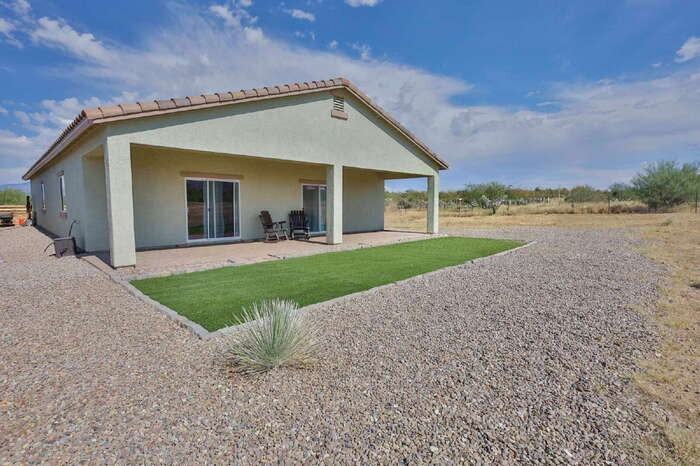 2640 E Inspiration Dr - Photo 2 of 36