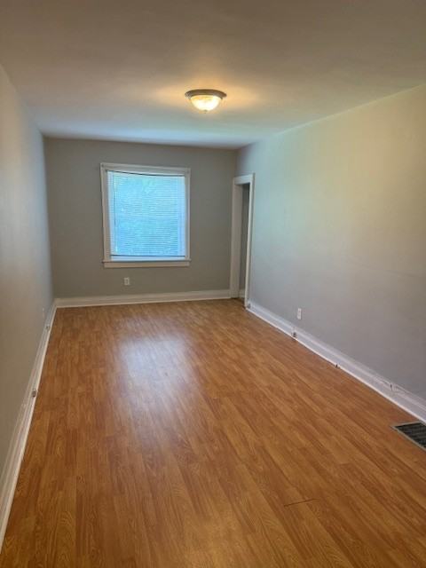 1011 Broadmoor Dr #B - Photo 4 of 9