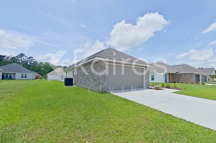 22857 Monterey Ave - Photo 2 of 21