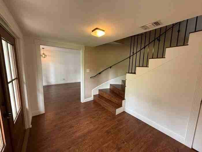 905 Poinciana Dr - Photo 3 of 41