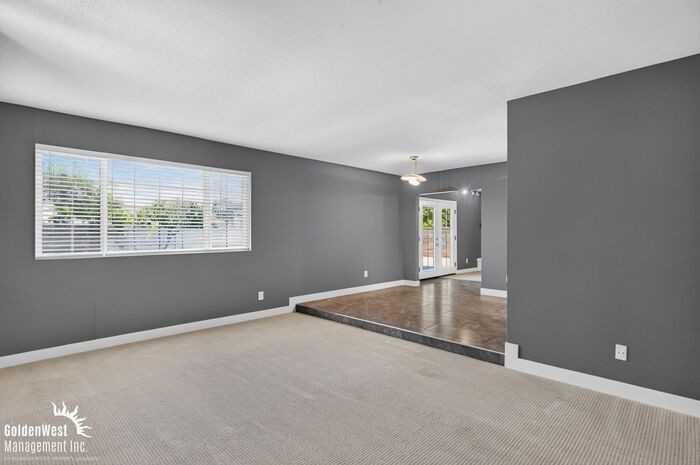 2615 W Straford Dr - Photo 4 of 21