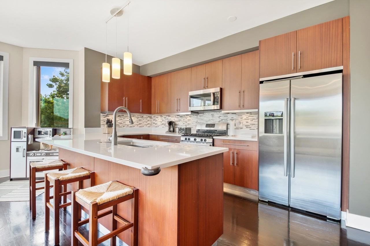 1500 W Huron St #C - Photo 6 of 25