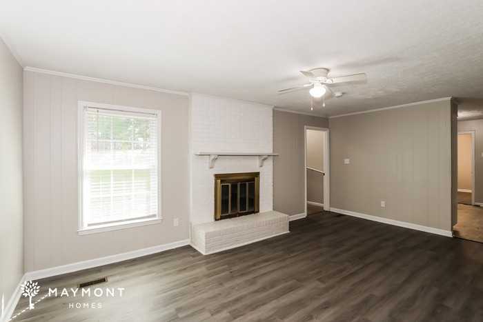 606 Cardinal Dr - Photo 5 of 12