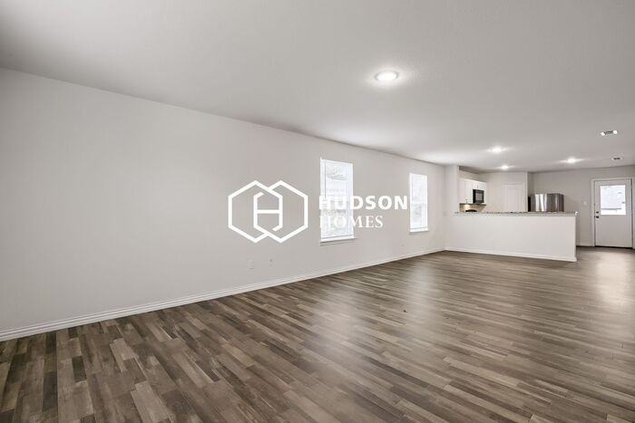 317 Flagship Ln - Photo 3 of 14