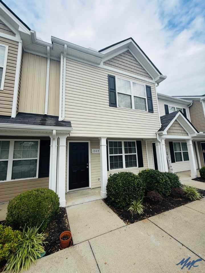 1505 Orange Ct - Photo 2 of 22