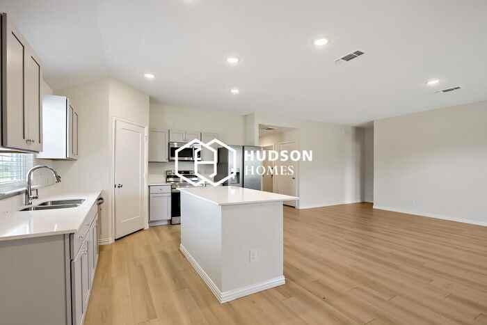 3020 Titus Ct - Photo 5 of 12