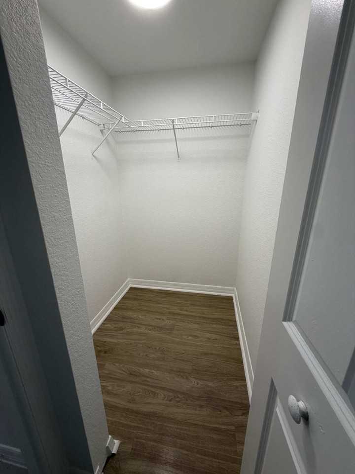 11190 Biscayne Blvd #52 - Photo 7 of 8