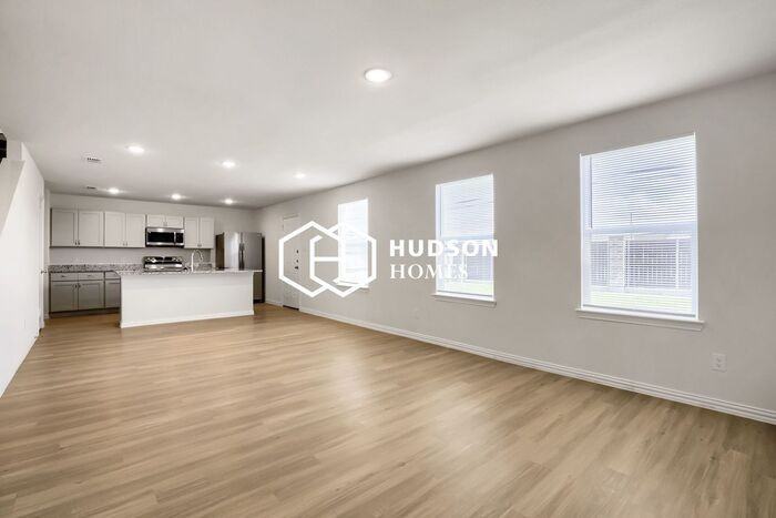 110 Goel St - Photo 2 of 12