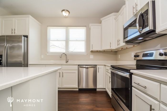 292 Bridge St - Photo 6 of 13