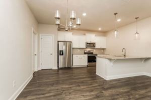 featured image of 2432 Elmcroft Ave
