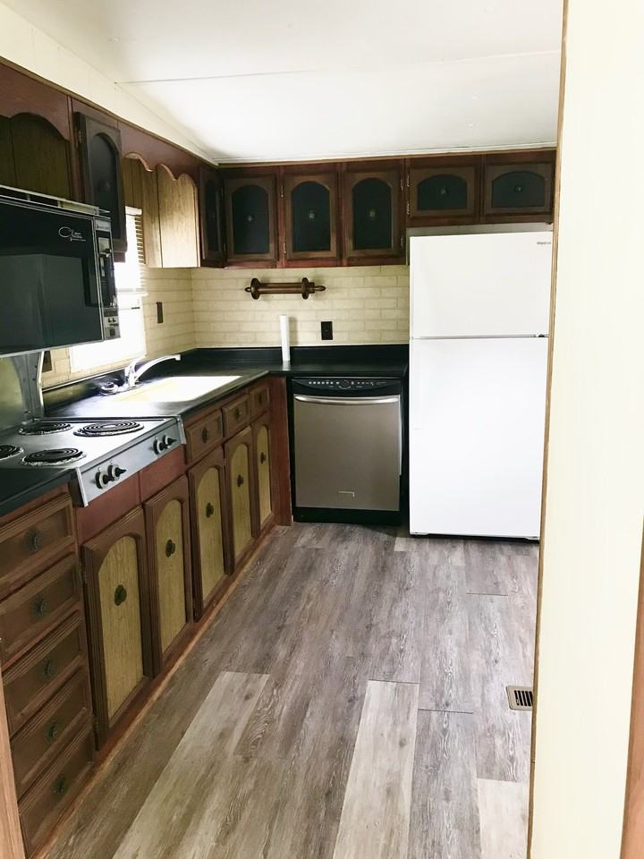 208 Bee Ridge Rd #NA - Photo 5 of 13