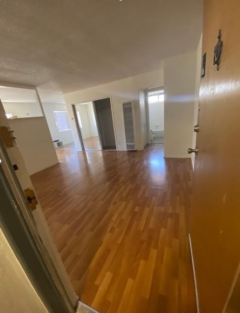 640 N Kingsley Dr #201 - Photo 3 of 5