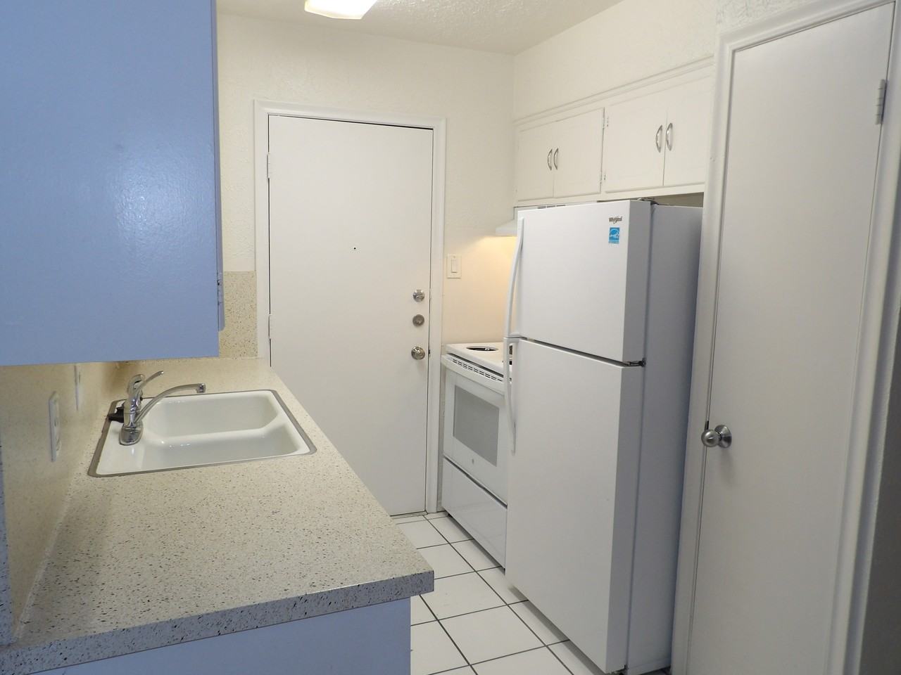 4405 Mckinney Ave #201 - Photo 6 of 22