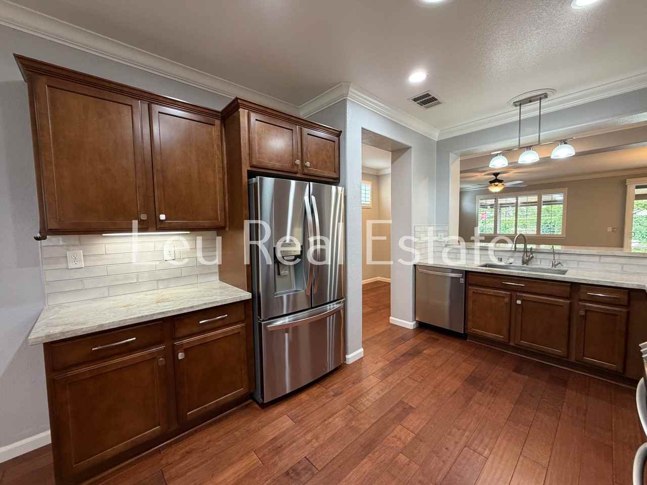 7424 Foxburgh Ct #NA - Photo 3 of 16