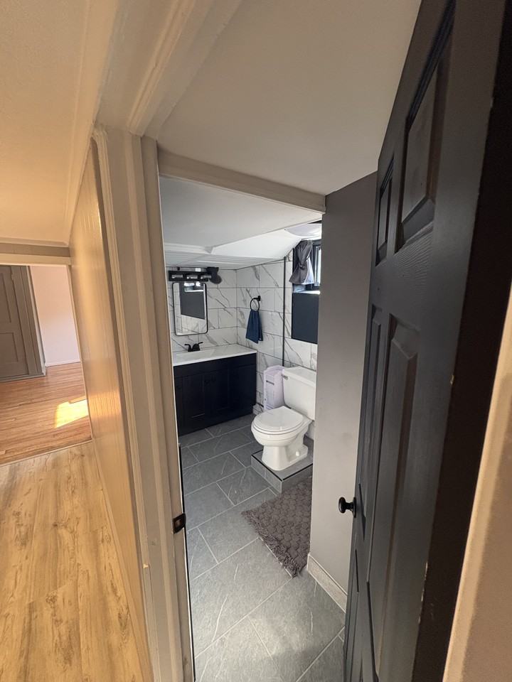 1 Vine St - Photo 5 of 15