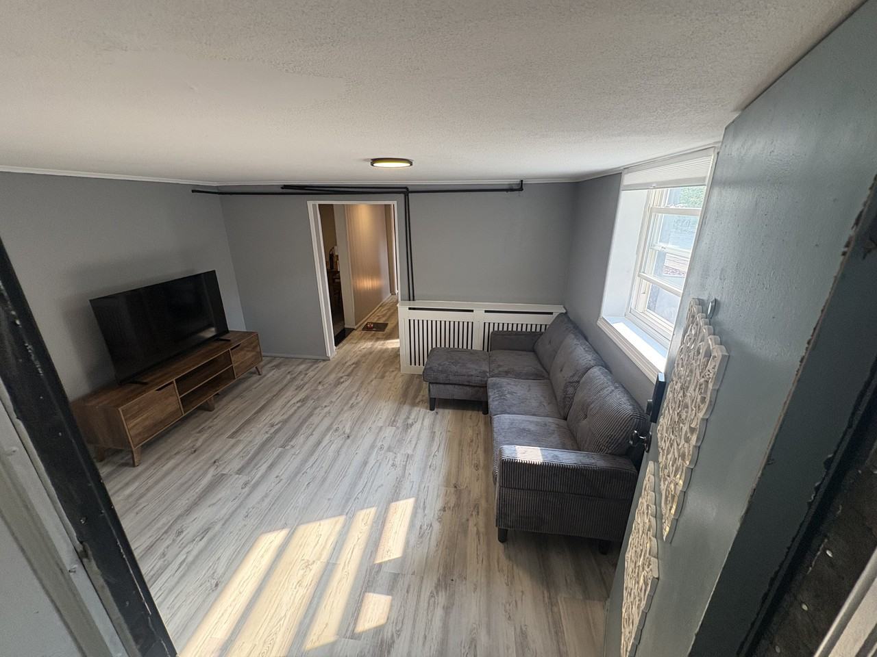 1 Vine St - Photo 6 of 15
