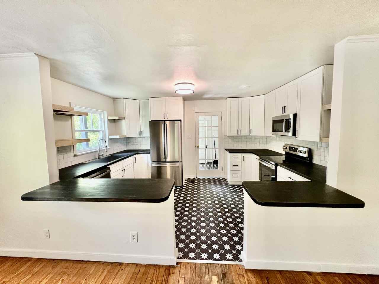 318 Mcnabb Ave #NA - Photo 4 of 15