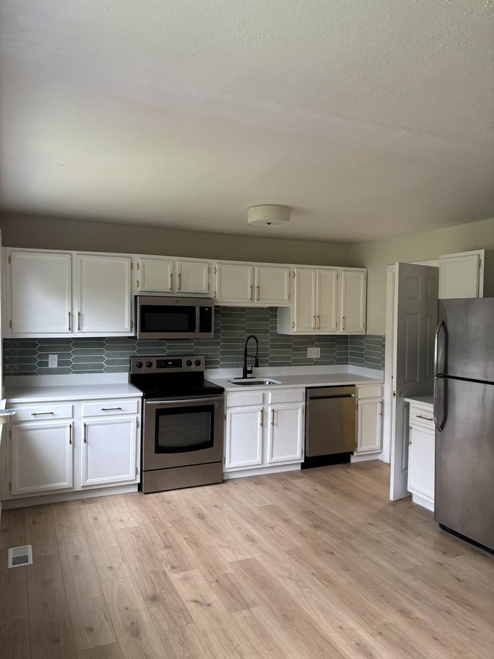 1322 Harford Square Dr #NA - Photo 2 of 16