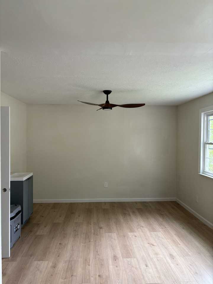 1322 Harford Square Dr #NA - Photo 5 of 16