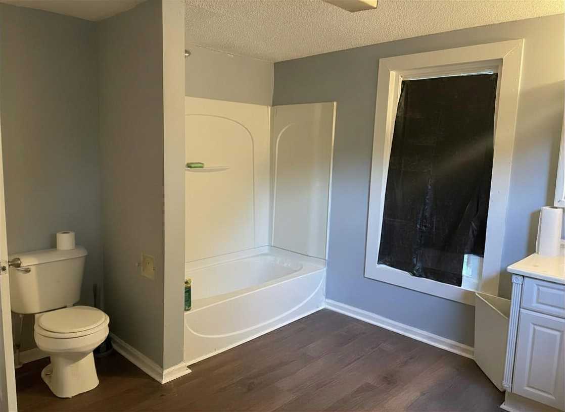 418 Atlantic Ave #1 - Photo 7 of 10