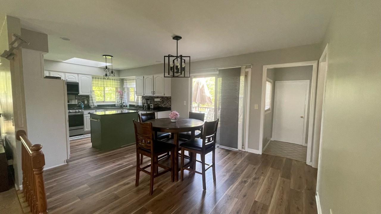 1027 Congress Dr #NA - Photo 6 of 35
