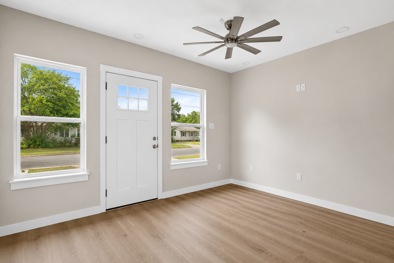 812 Maple Ave #B - Photo 3 of 5