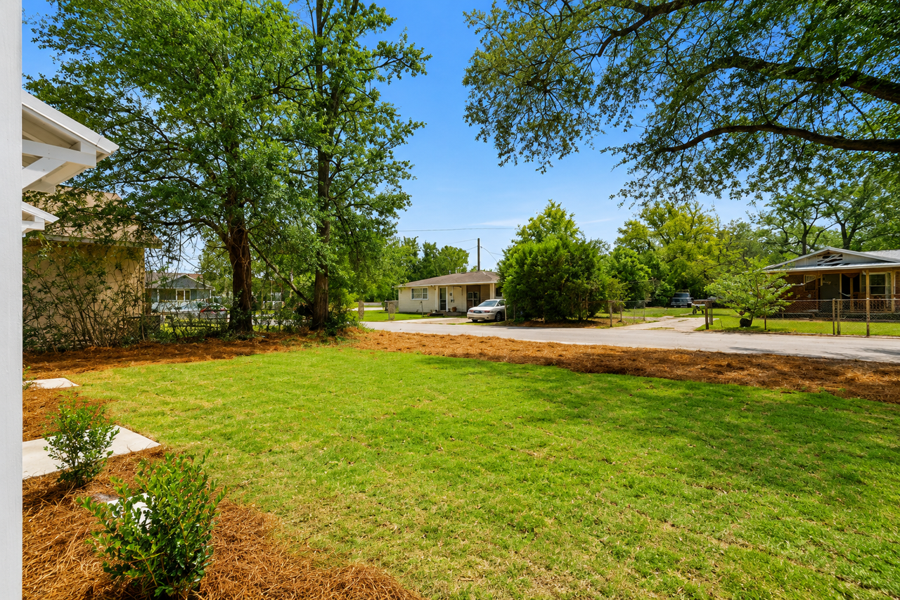 812 Maple Ave #B - Photo 5 of 5