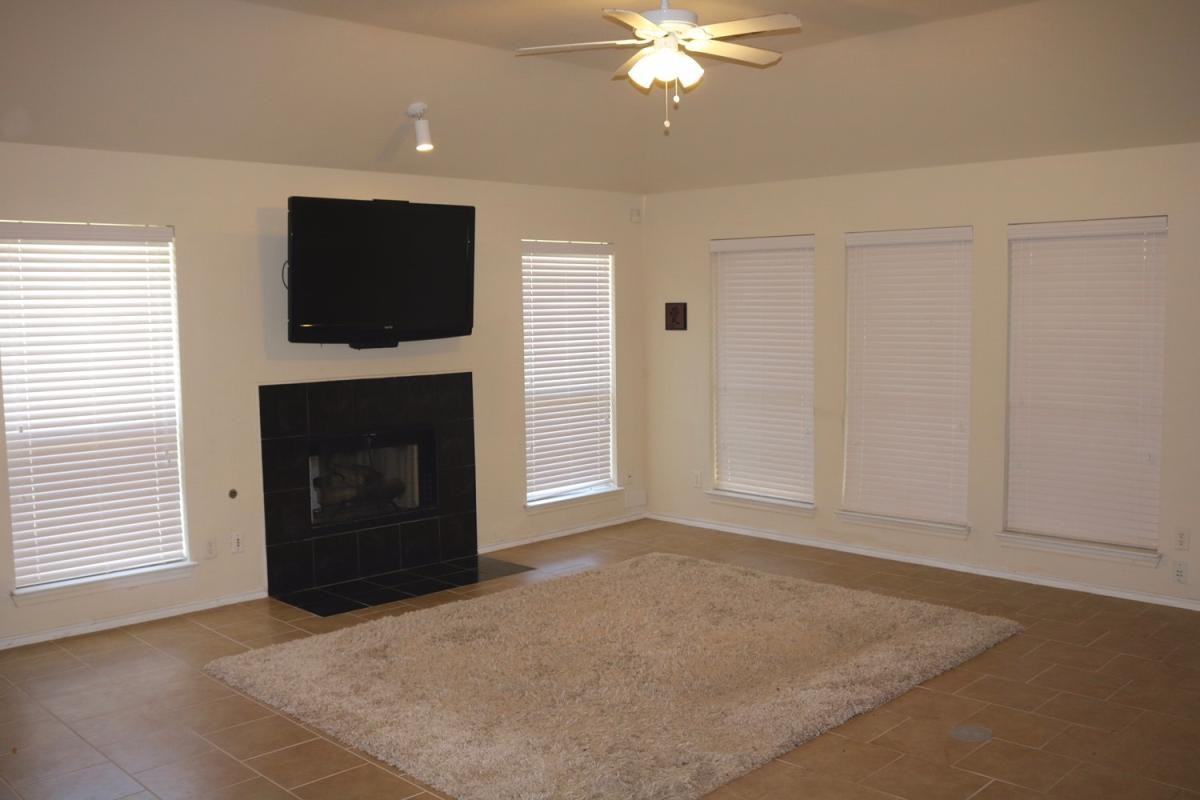 2002 Topaz Dr #NA - Photo 5 of 10
