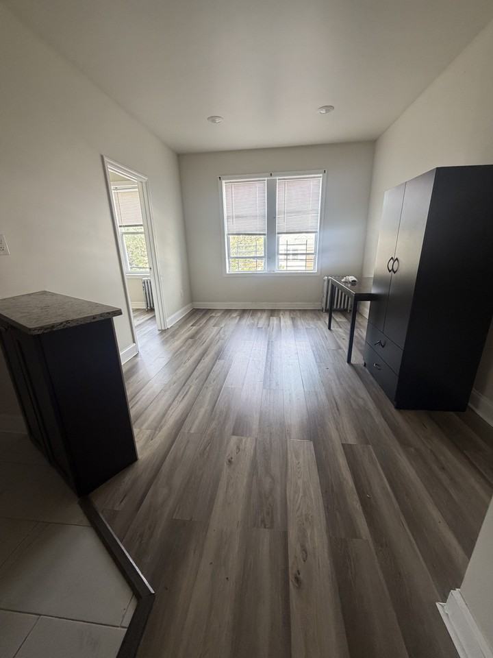 11 Broadway #22 - Photo 6 of 13