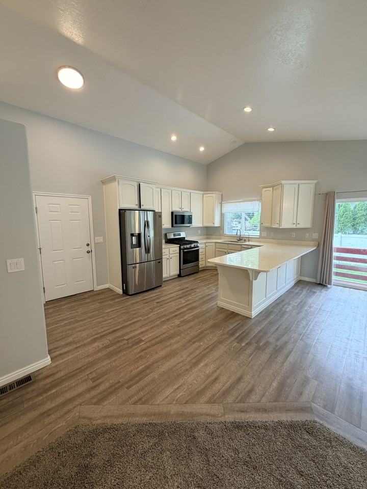 518 N 350 E #NA - Photo 4 of 26