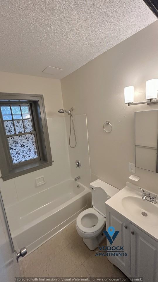 928 Asylum Ave #103 - Photo 7 of 7