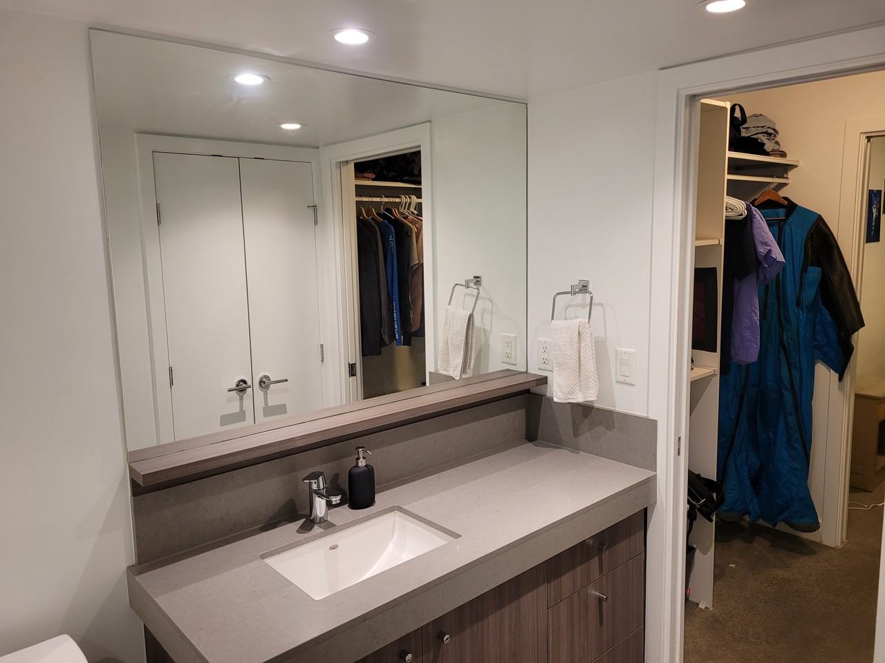 231 East Pender Street - Photo 7 of 12
