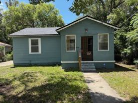 8032 Lexington Dr - Photo 1 of 1