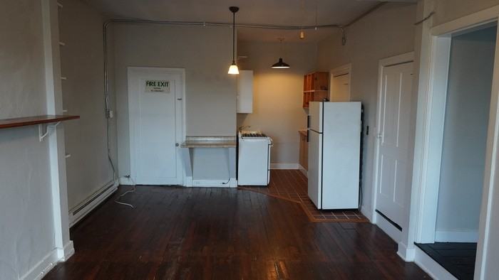 917 N Calvert St #6 - Photo 5 of 9