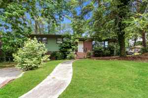 featured image of 712 Arrow Rd