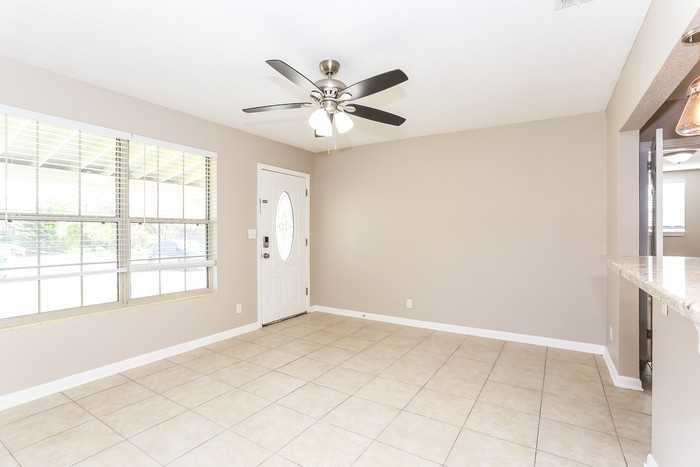 3134 Dalehurst Dr W - Photo 3 of 16