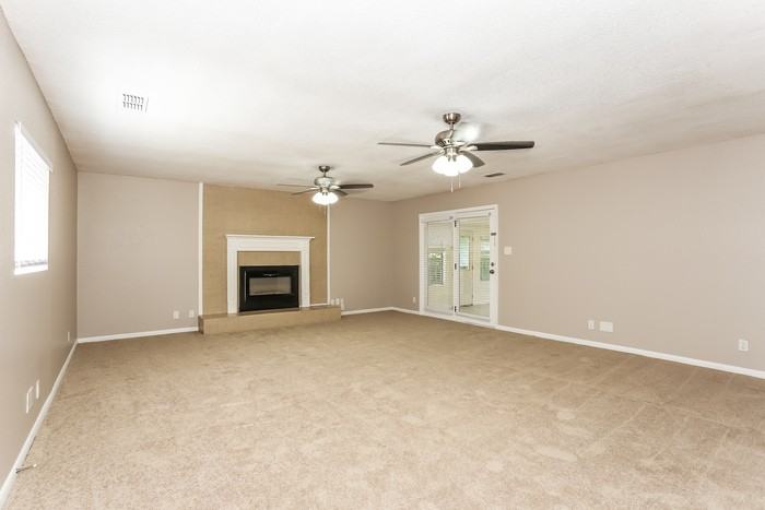 3134 Dalehurst Dr W - Photo 4 of 16